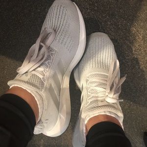 Women’s Adidas running shoe. Size 9 1/2